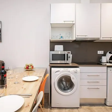 Paseo De Gracia Modern 4bd With Terrace *