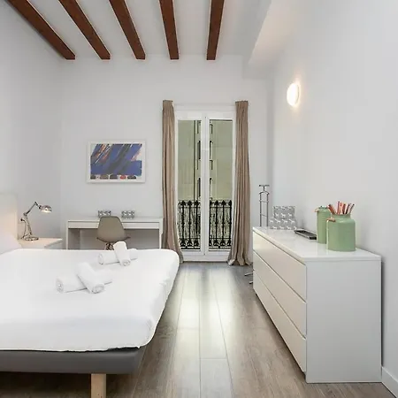 Paseo De Gracia Modern 4bd With Terrace * Barcelona