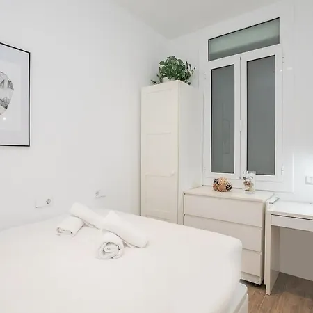 Paseo De Gracia Modern 4bd With Terrace Apartment *